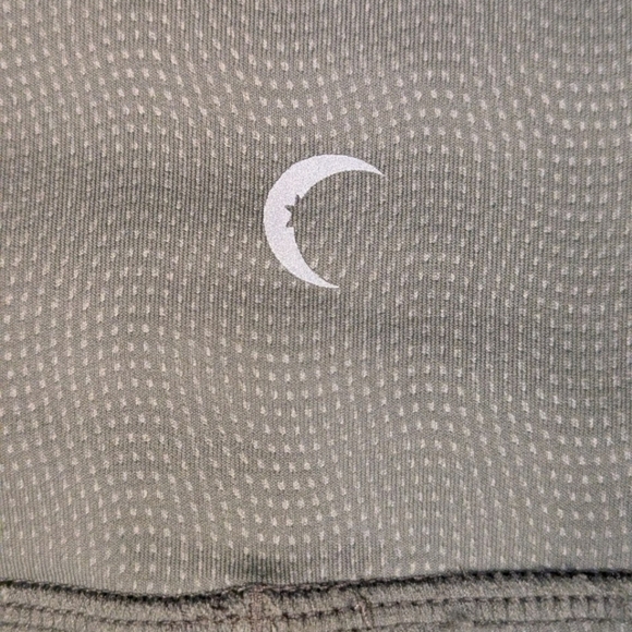 Zyia size 4 leggings in olive green with print - Picture 6 of 6